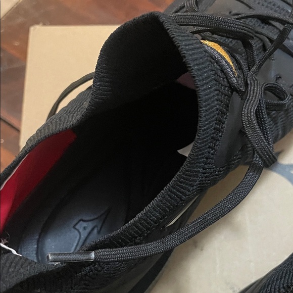 Mizuno MP Dominant Knit TPU Shoes - Blue and White - Picture 5 of 6